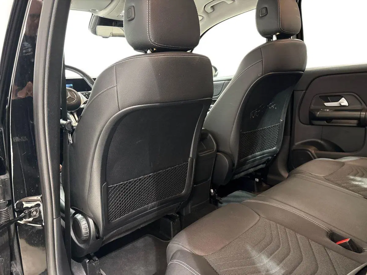 Mercedes-Benz GLB usata a Napoli (18)