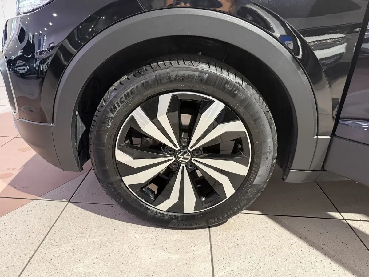 Volkswagen T-Cross usata a Genova (15)