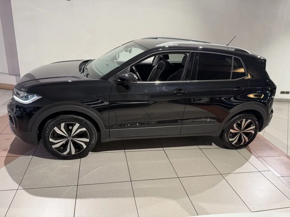 Volkswagen T-Cross usata a Genova (2)