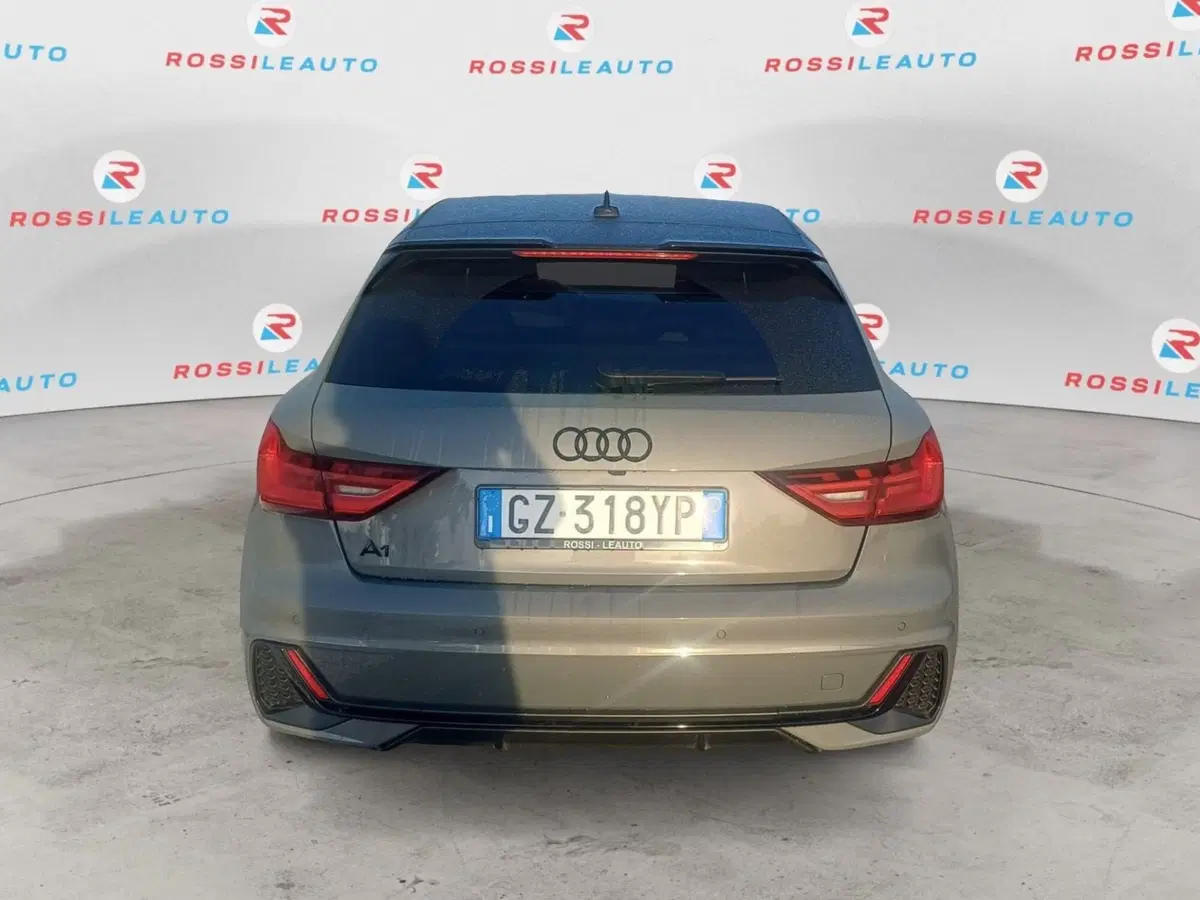 Audi A1 Sportback usata a Massa-Carrara (6)