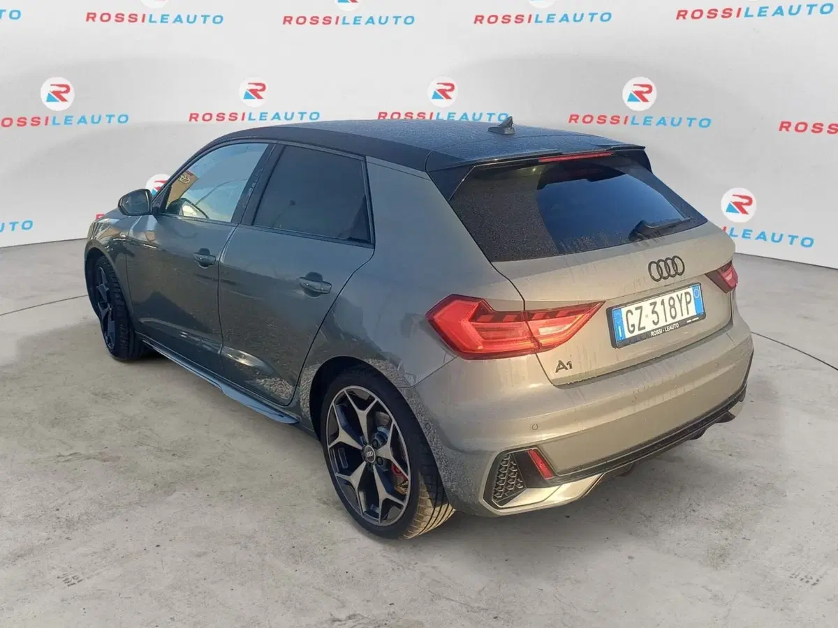 Audi A1 Sportback usata a Massa-Carrara (7)