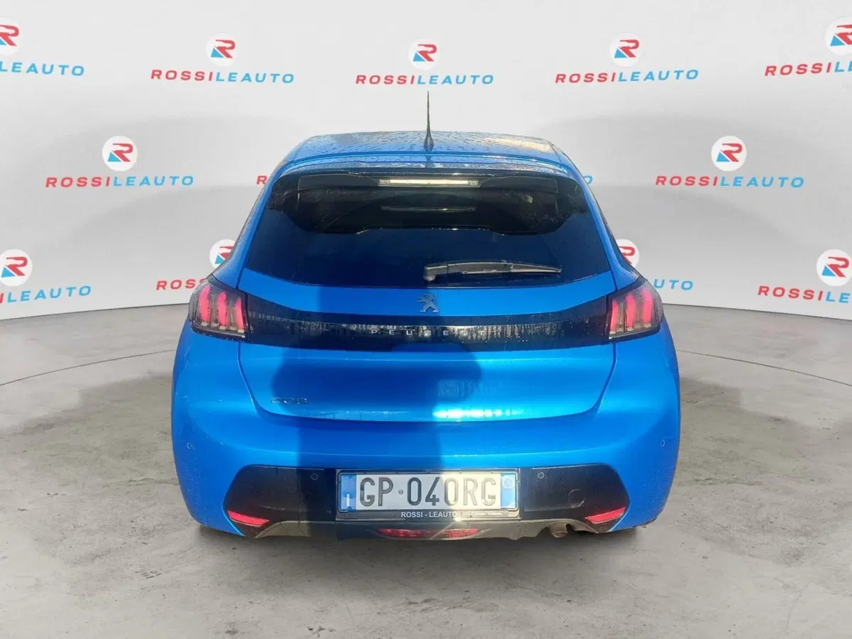 Peugeot 208 usata a Massa-Carrara (4)