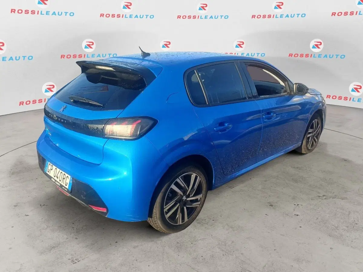 Peugeot 208 usata a Massa-Carrara (6)