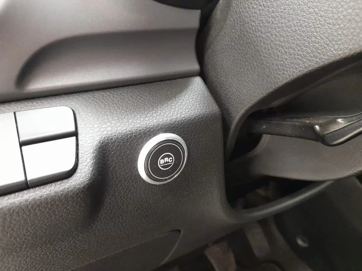 Kia Stonic usata a Alessandria (16)