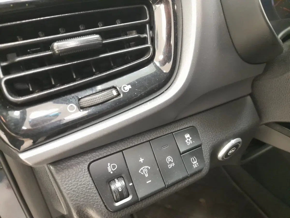 Kia Stonic usata a Alessandria (17)