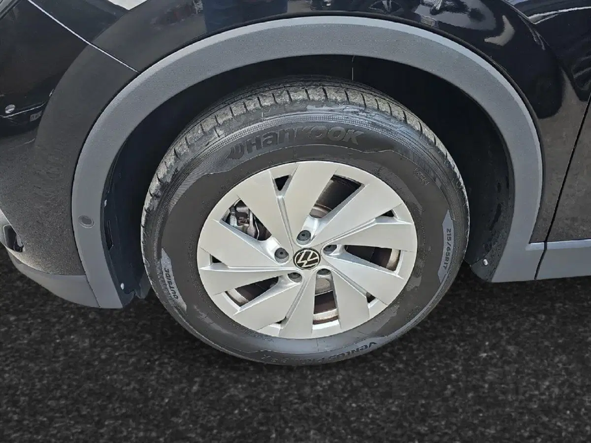 Volkswagen Tiguan usata a Lecco (13)
