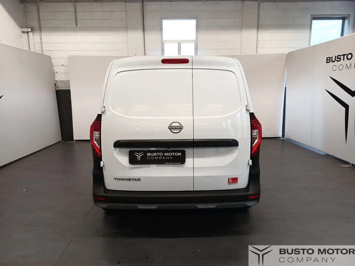 Nissan Townstar usata a Varese (5)