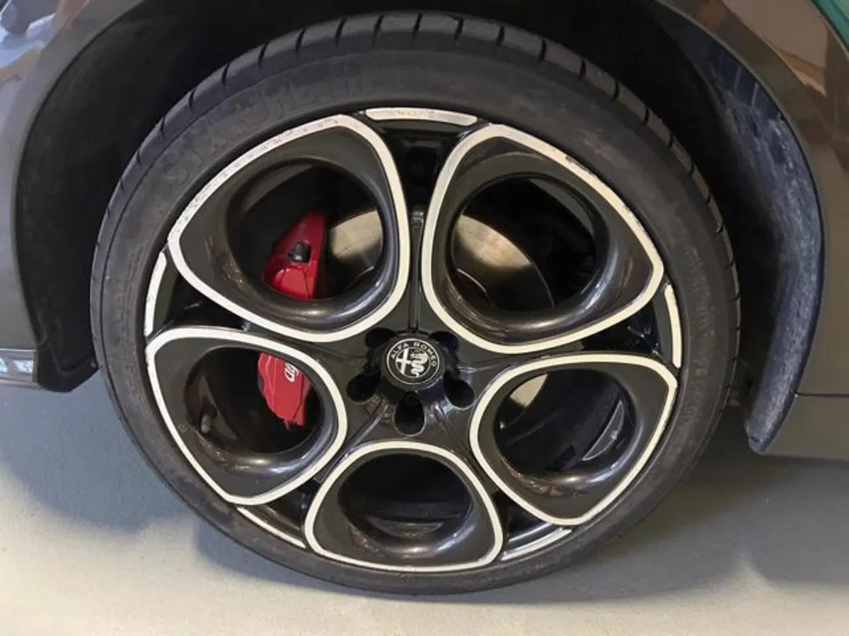 Alfa Romeo Tonale usata a Vercelli (9)