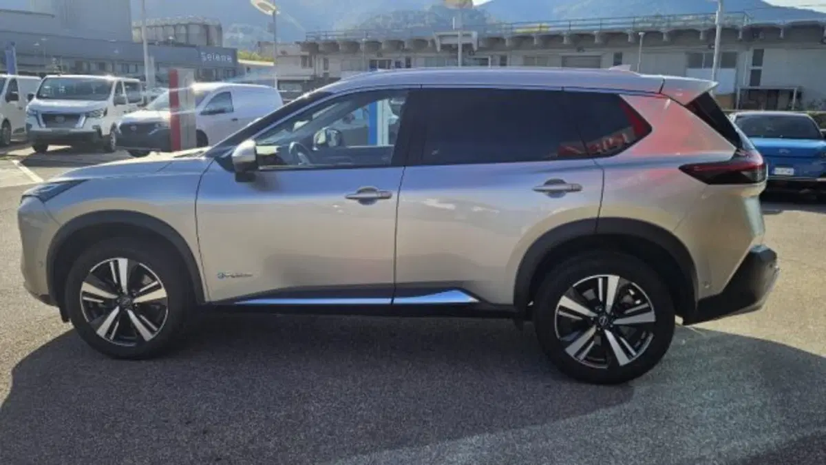 Nissan X-Trail usata a Lucca (7)