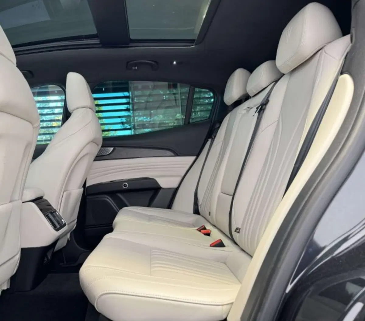 Maserati Grecale usata a Torino (11)