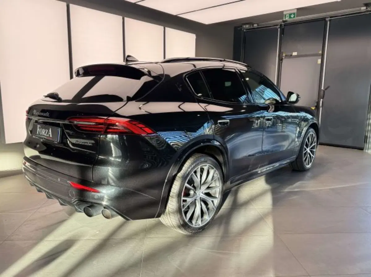 Maserati Grecale usata a Torino (8)