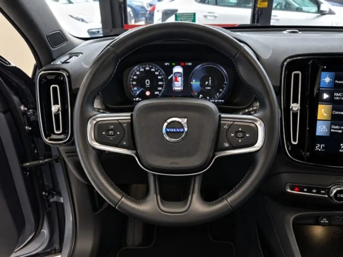 Volvo XC40 usata a Firenze (10)