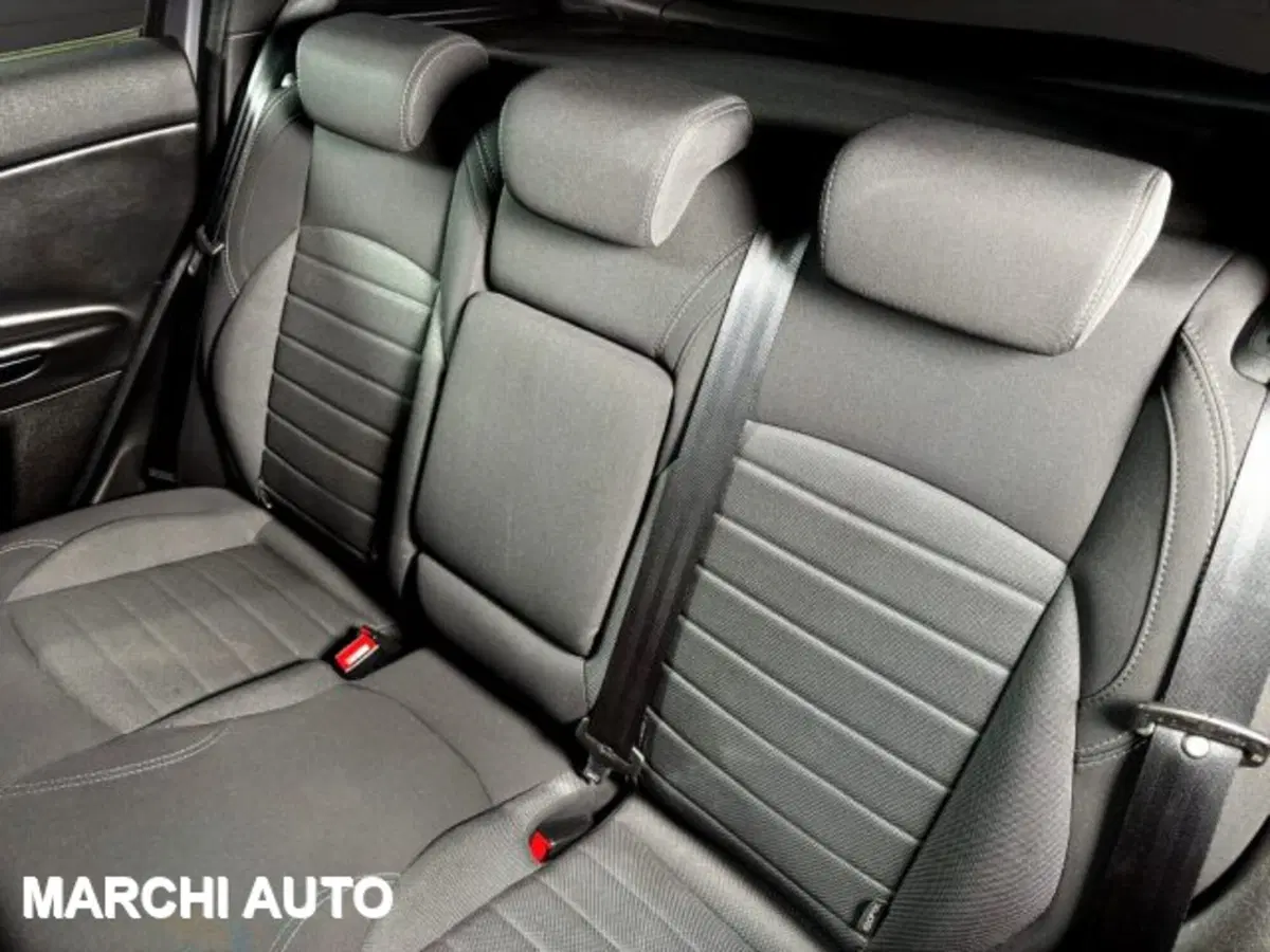 Alfa Romeo Giulietta usata a Perugia (12)