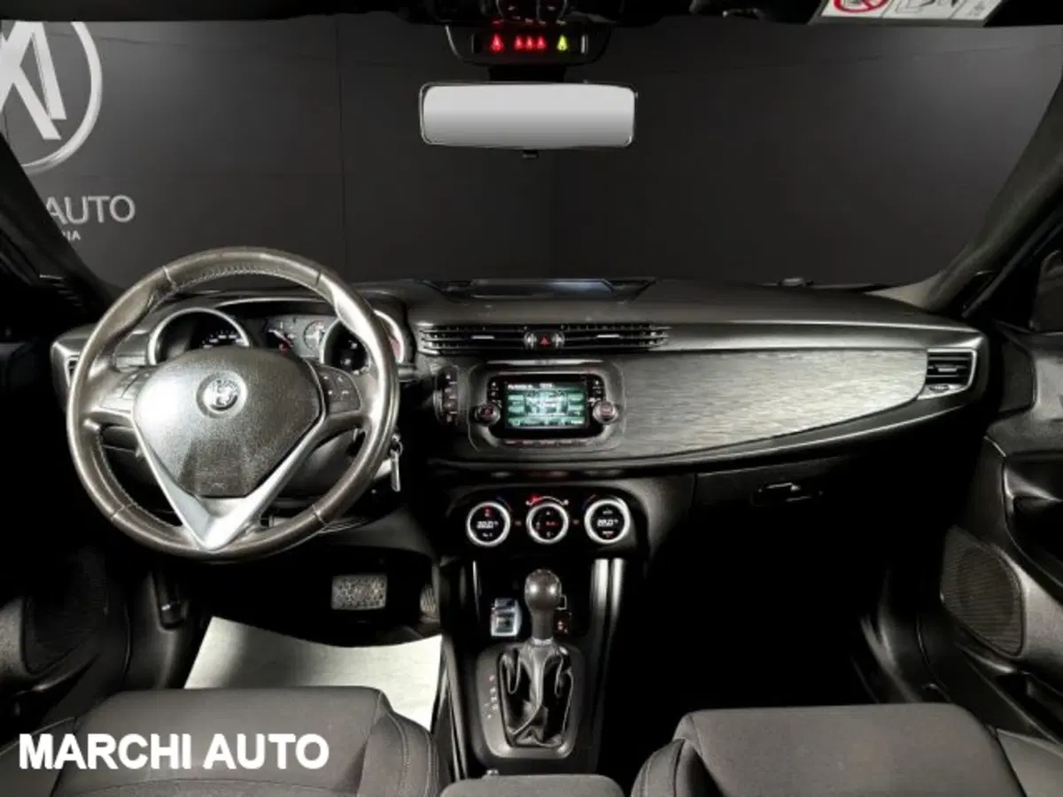 Alfa Romeo Giulietta usata a Perugia (13)