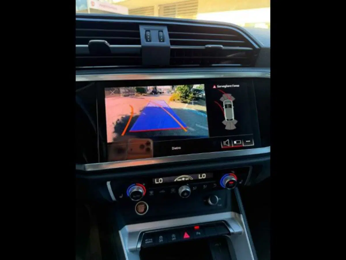 Audi Q3 Sportback usata a Caltanissetta (11)