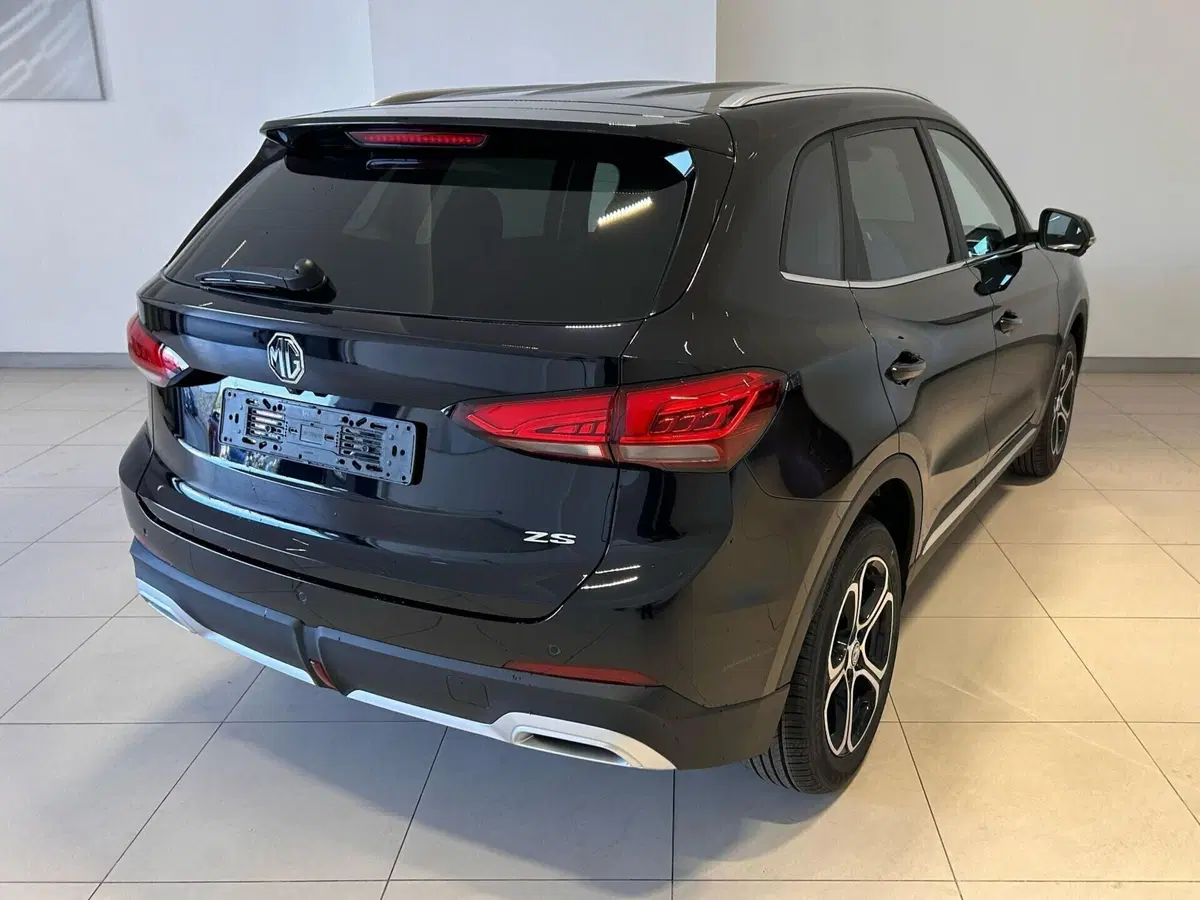 Mg ZS nuova a Napoli (2)
