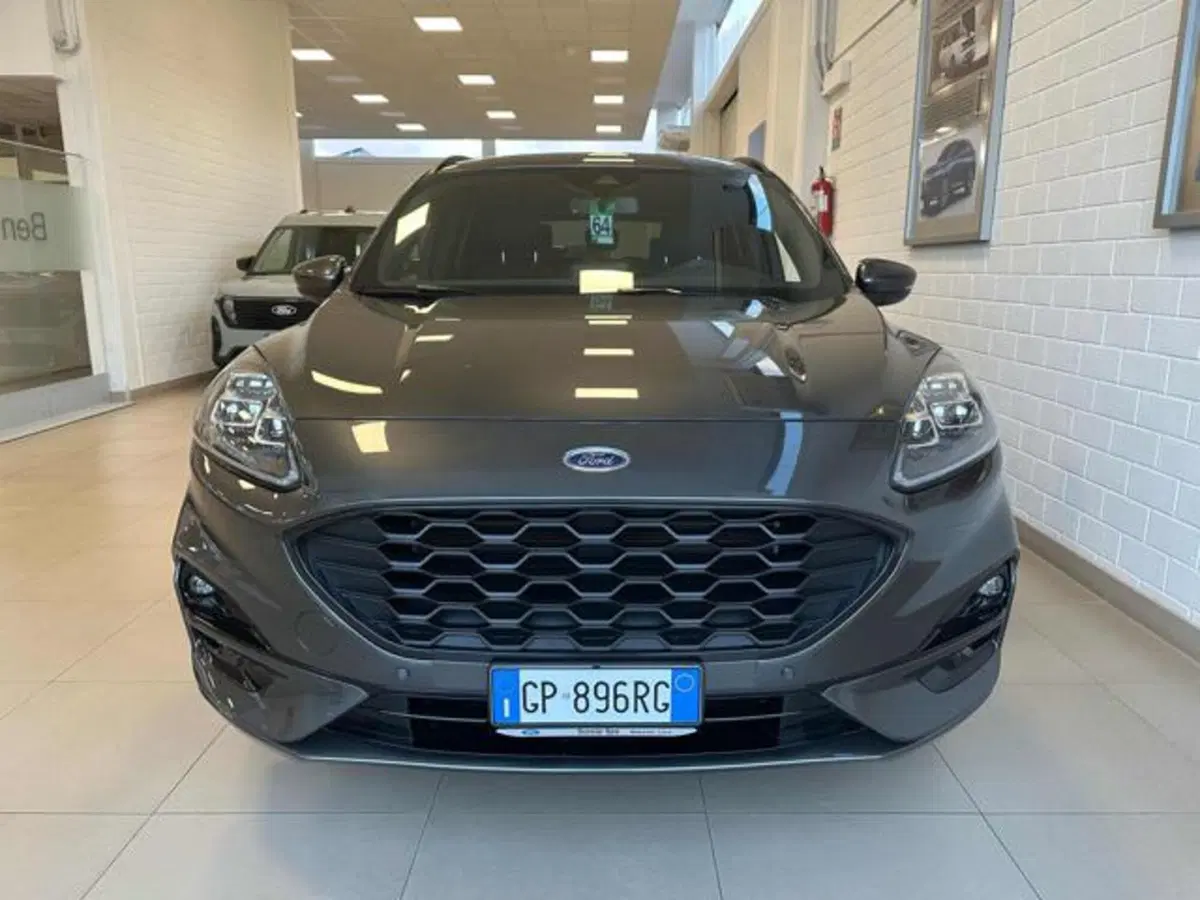 Ford Kuga usata a Lucca (3)