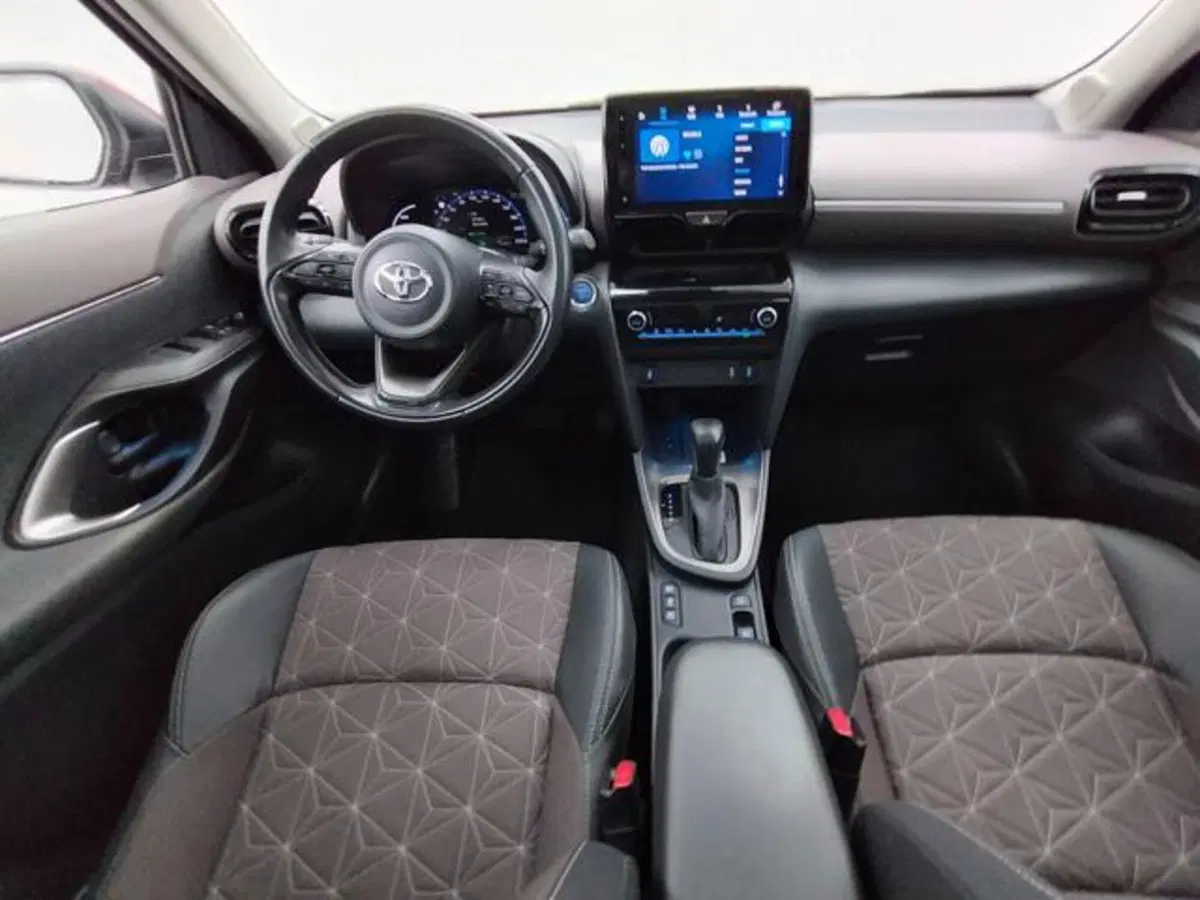 Toyota Yaris Cross usata a Como (4)