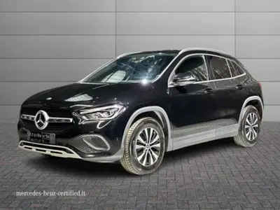 Mercedes-Benz GLA SUV 180 d Automatic Sport Plus del 2022 usata a Bologna