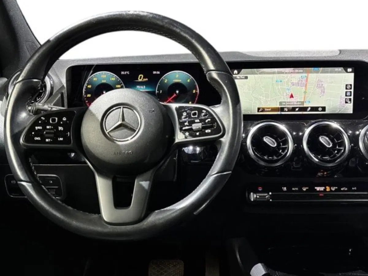 Mercedes-Benz GLA SUV usata a Bologna (11)