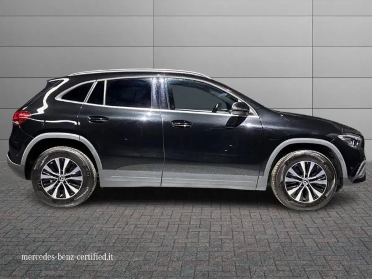 Mercedes-Benz GLA SUV usata a Bologna (5)