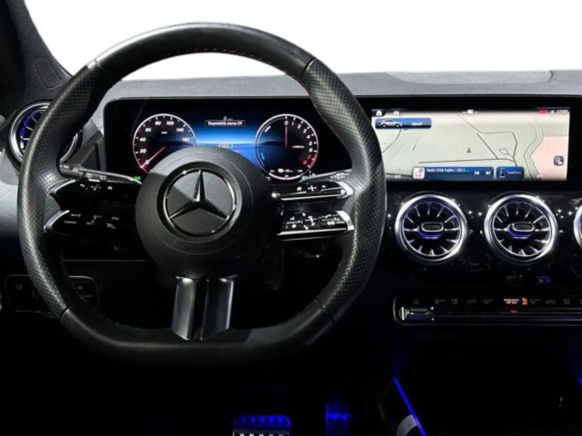 Mercedes-Benz GLA SUV usata a Bologna (11)