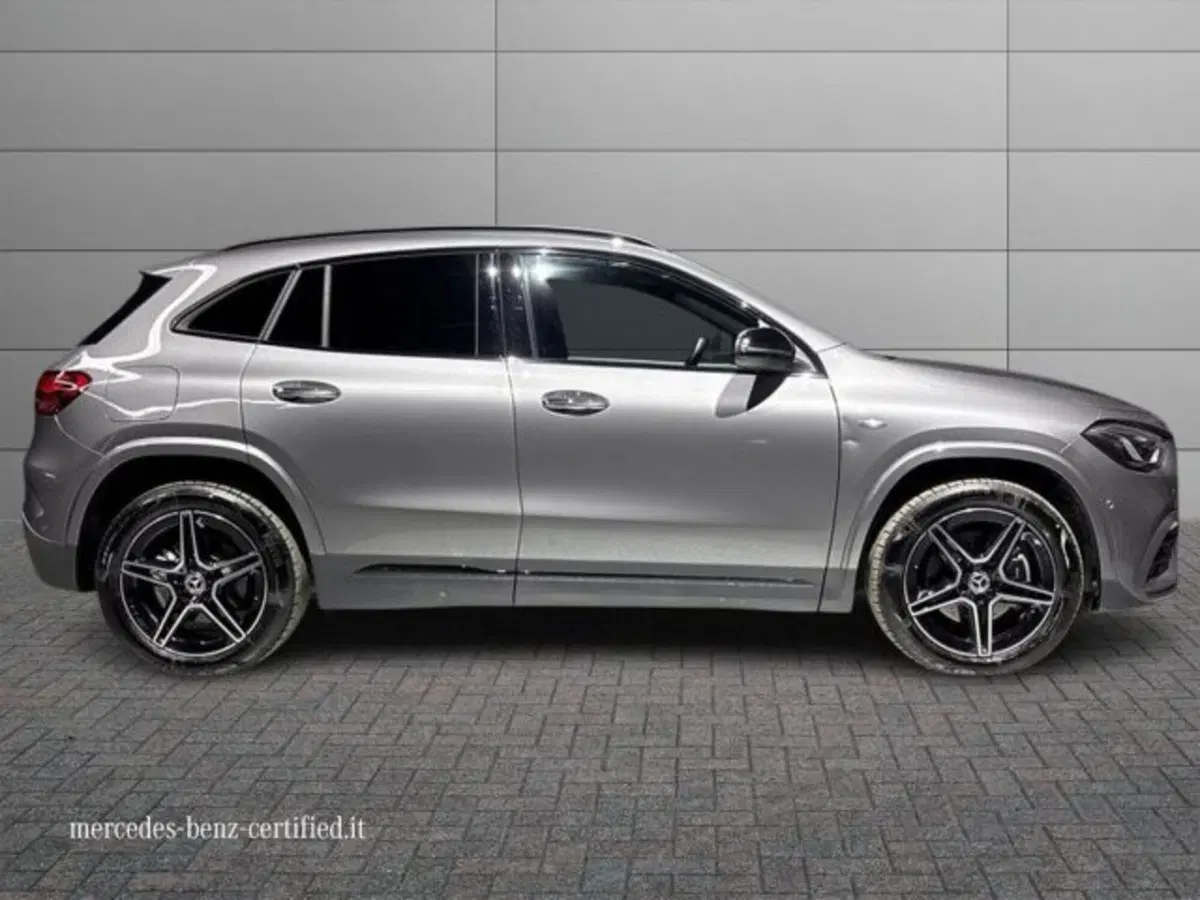 Mercedes-Benz GLA SUV usata a Bologna (5)