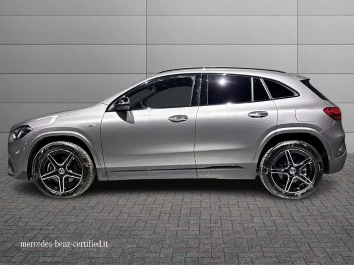 Mercedes-Benz GLA SUV usata a Bologna (6)