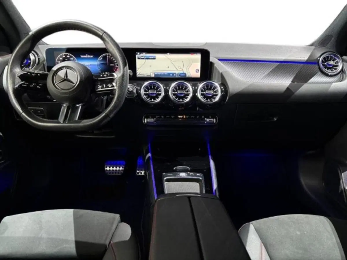 Mercedes-Benz GLA SUV usata a Bologna (9)