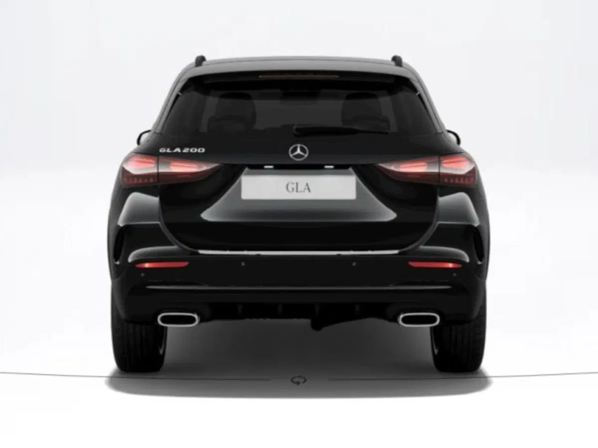 Mercedes-Benz GLA SUV nuova a Verona (4)