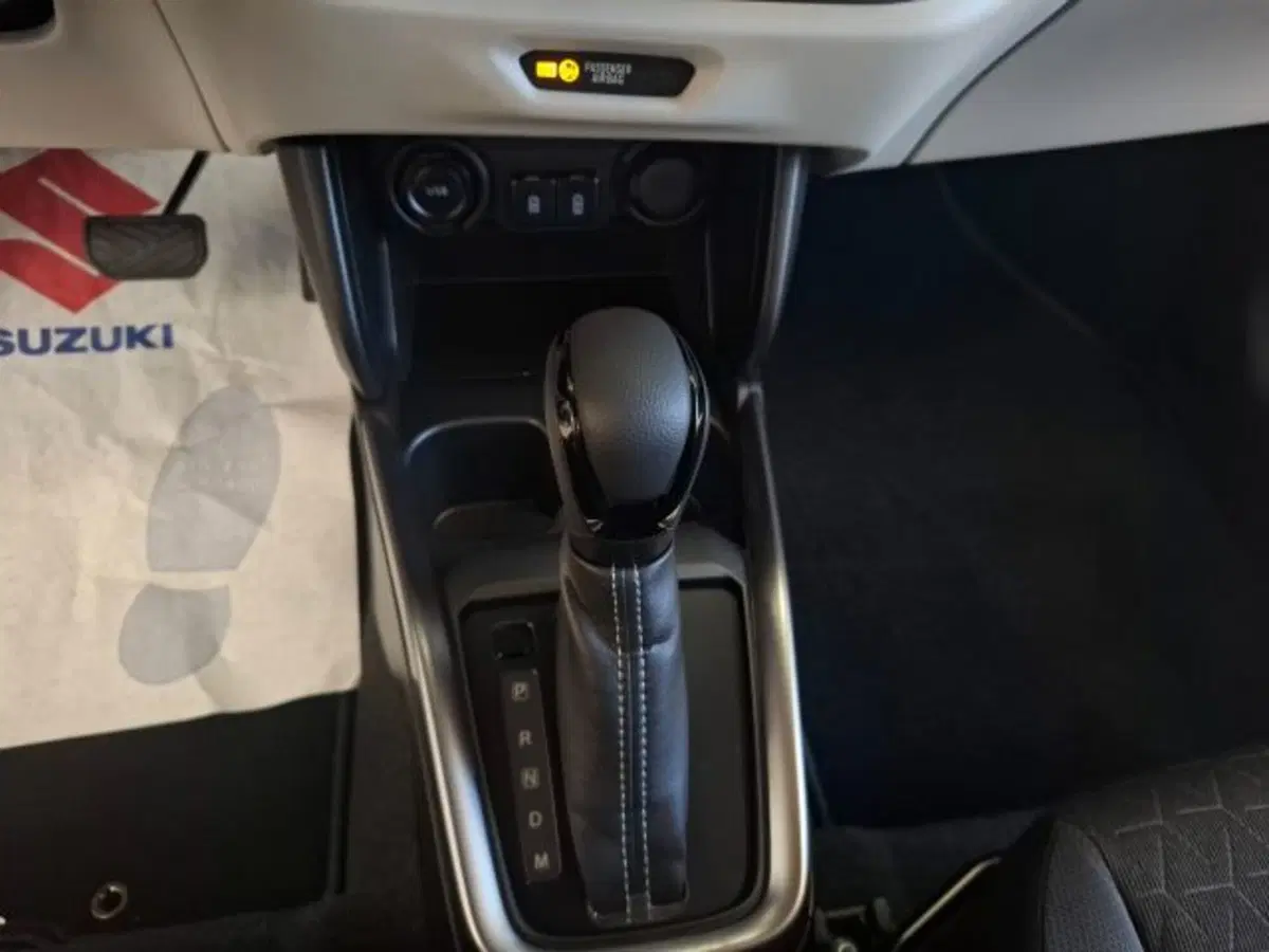 Suzuki Swift nuova a Reggio Emilia (10)