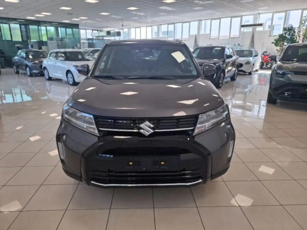 Suzuki Vitara nuova a Reggio Emilia (8)