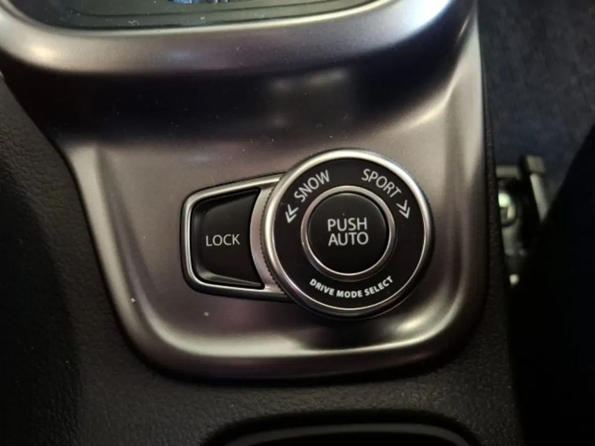 Suzuki Vitara nuova a Reggio Emilia (12)