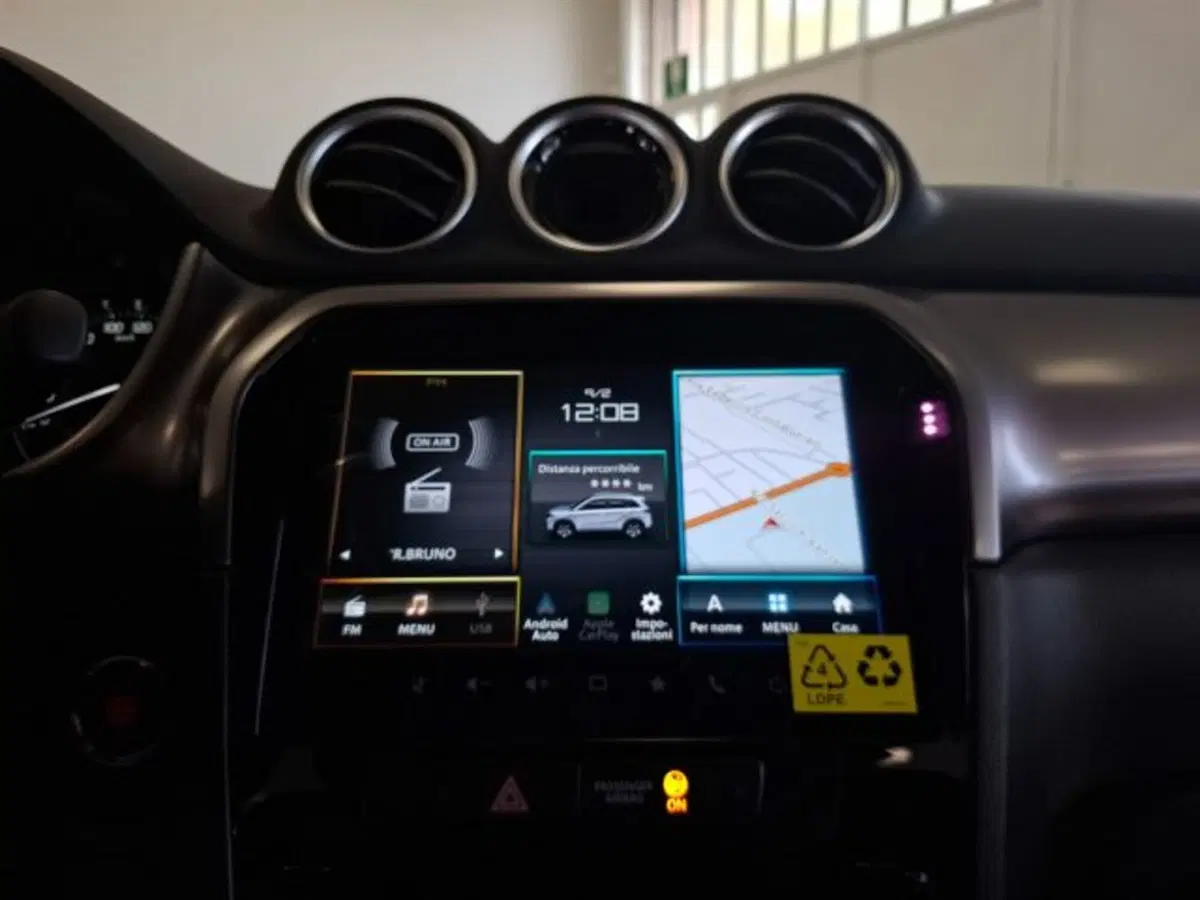 Suzuki Vitara nuova a Reggio Emilia (13)