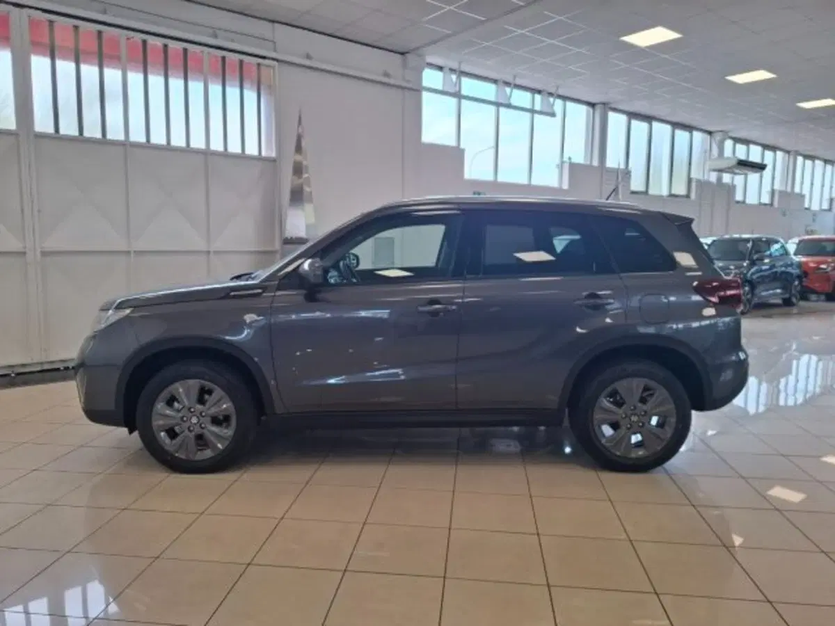 Suzuki Vitara nuova a Reggio Emilia (2)