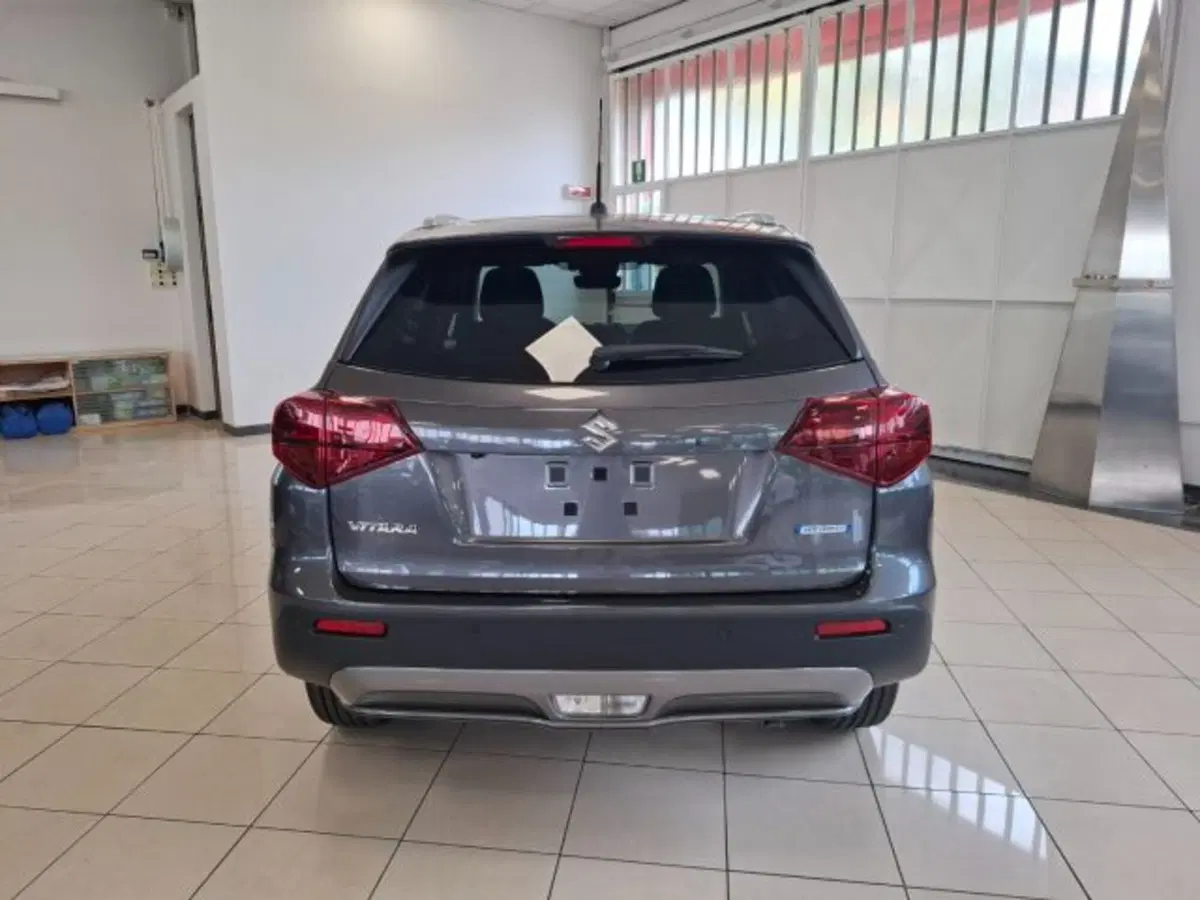 Suzuki Vitara nuova a Reggio Emilia (4)