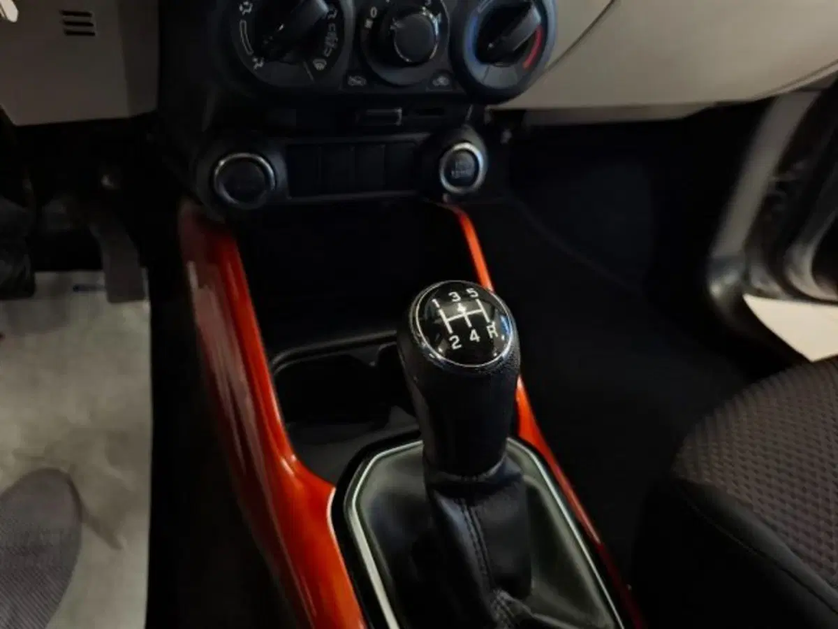 Suzuki Ignis usata a Reggio Emilia (11)