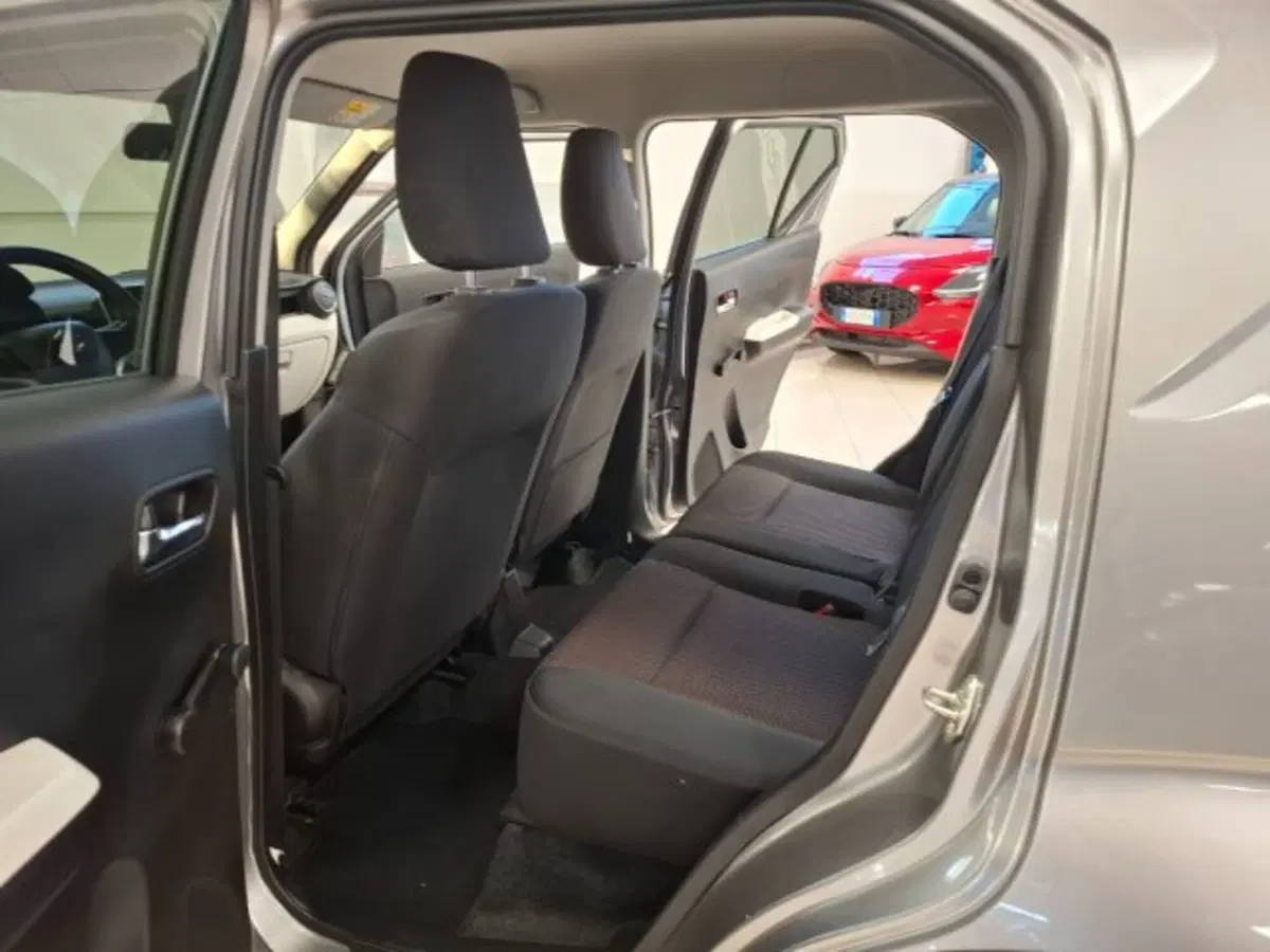 Suzuki Ignis usata a Reggio Emilia (14)