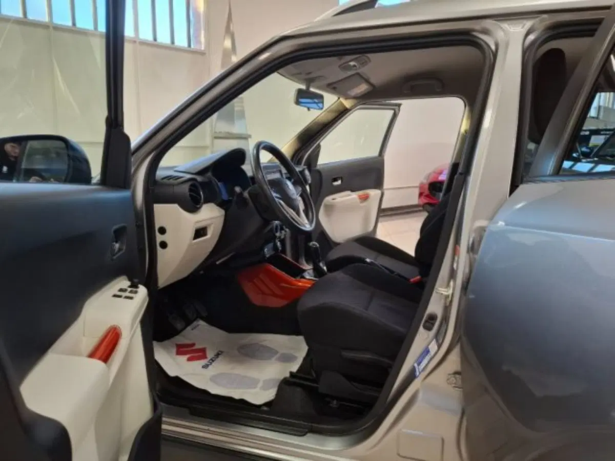 Suzuki Ignis usata a Reggio Emilia (9)