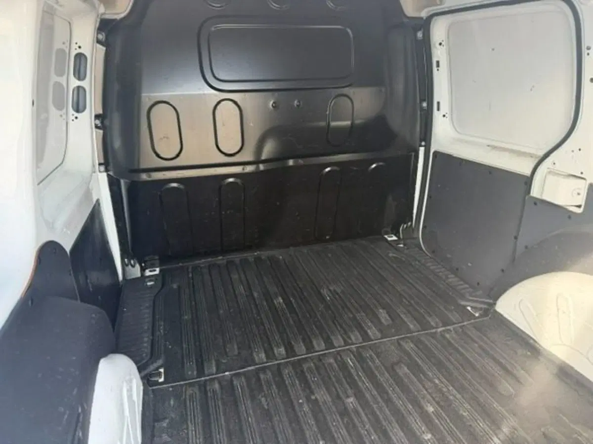 Renault Kangoo usata a Prato (10)