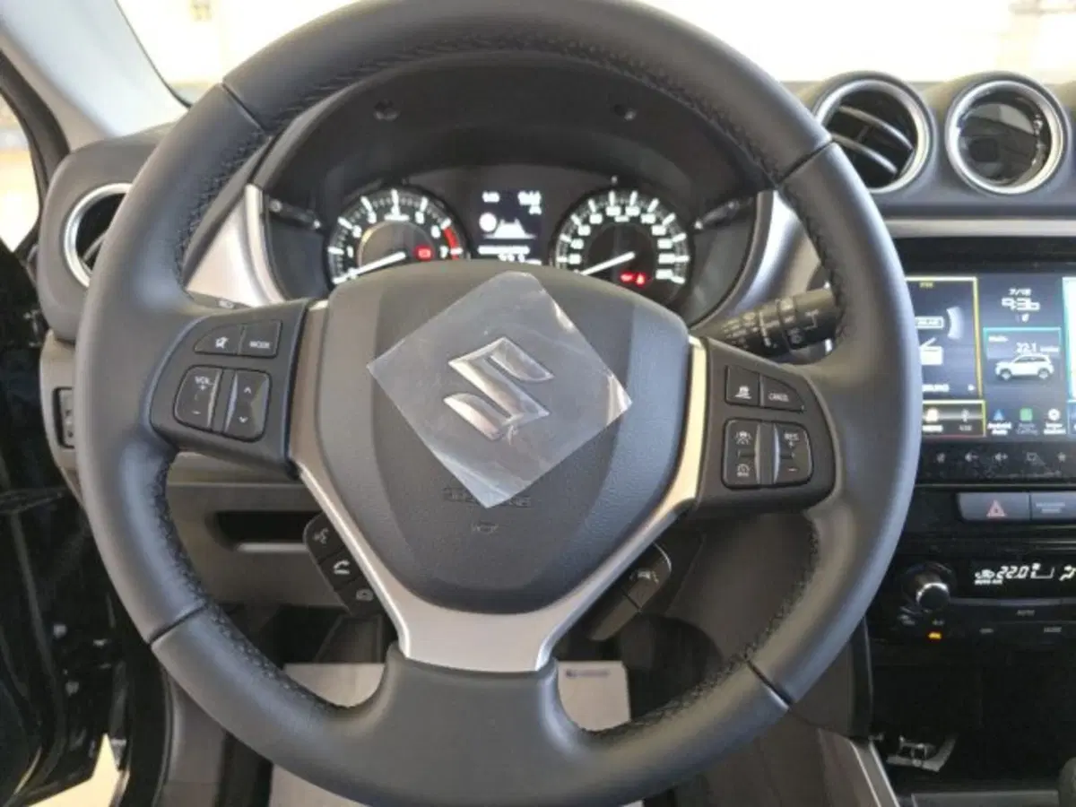 Suzuki Vitara nuova a Reggio Emilia (16)