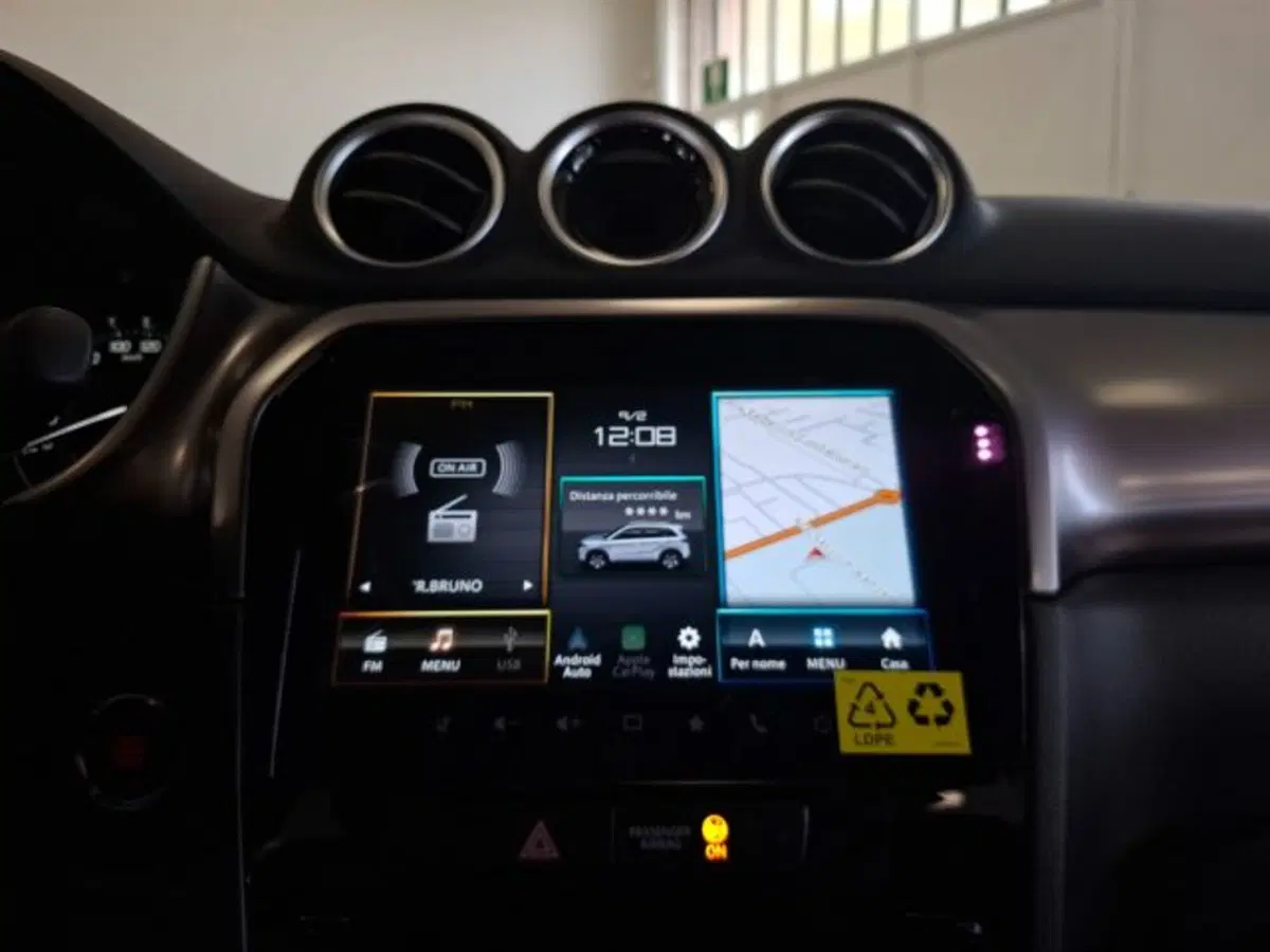 Suzuki Vitara nuova a Reggio Emilia (13)
