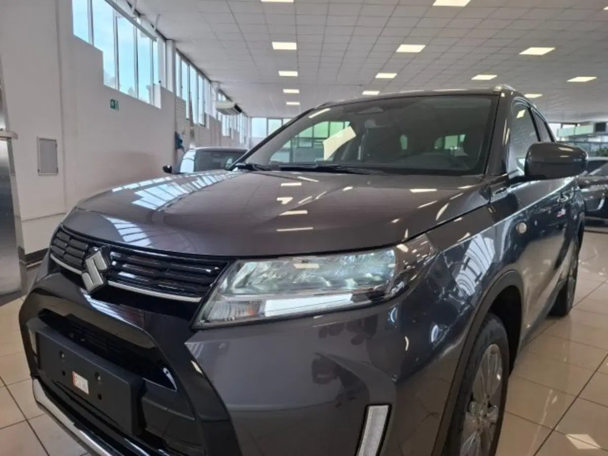 Suzuki Vitara nuova a Reggio Emilia (18)