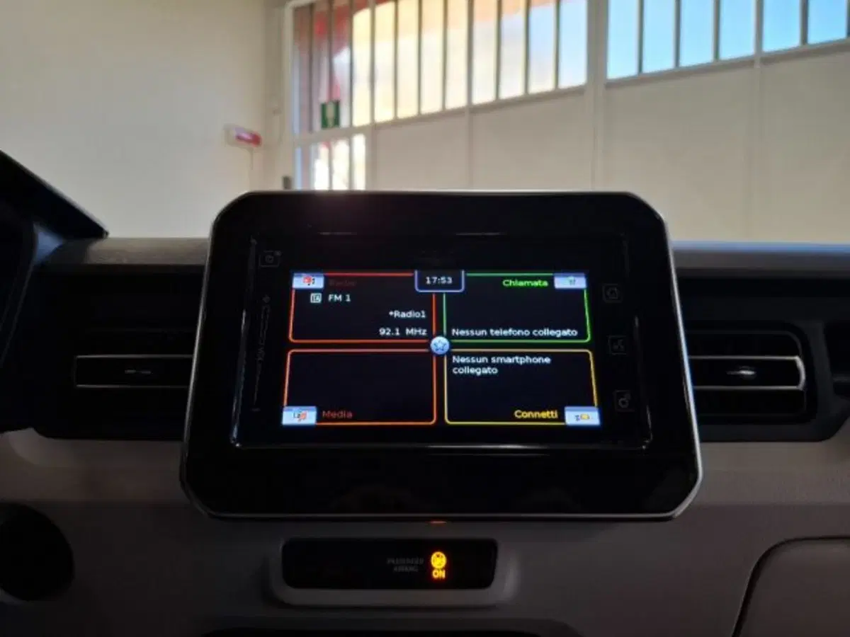 Suzuki Ignis usata a Reggio Emilia (12)