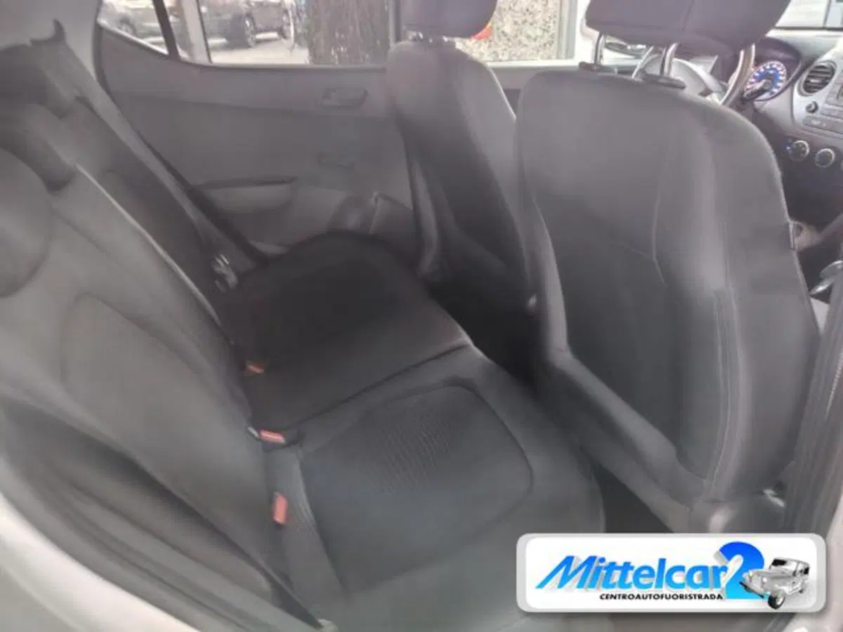 Hyundai i10 usata a Udine (12)