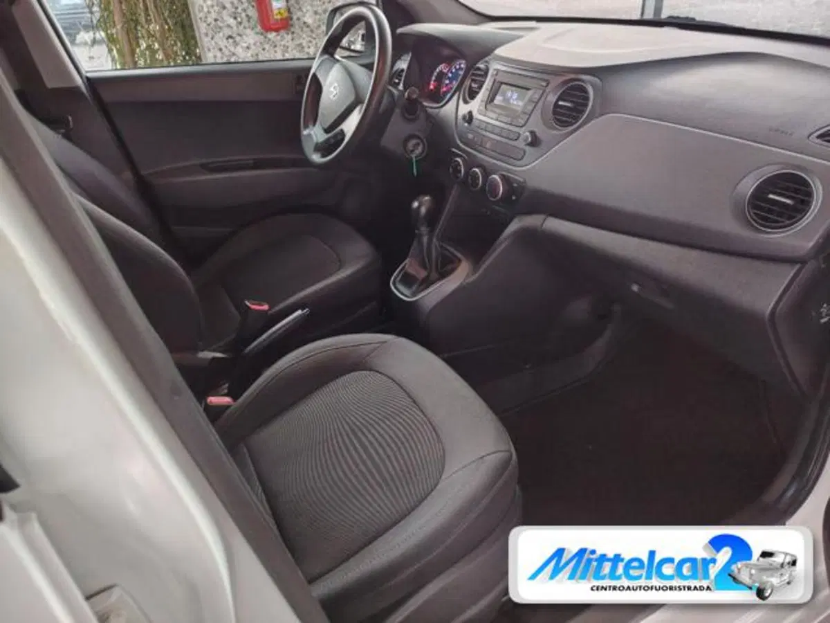 Hyundai i10 usata a Udine (14)
