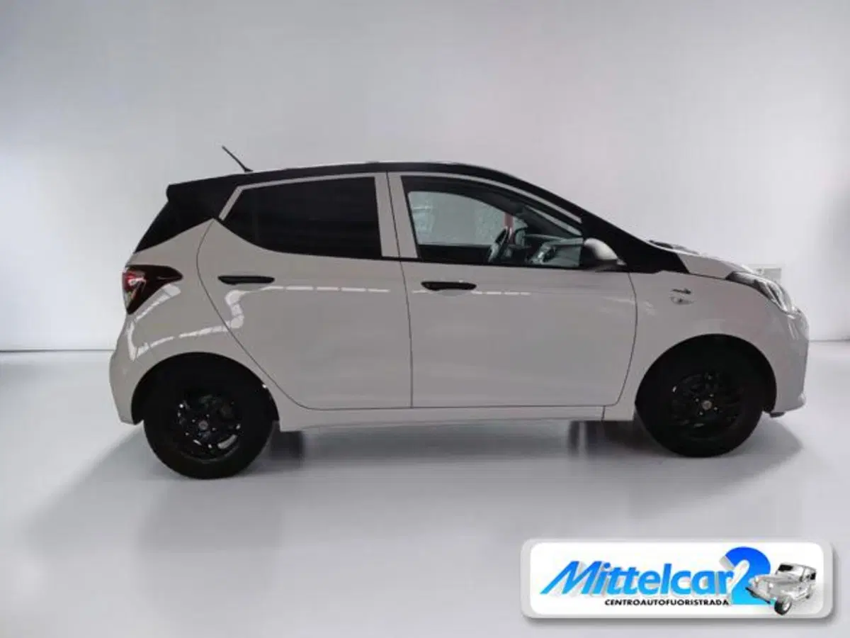 Hyundai i10 usata a Udine (6)