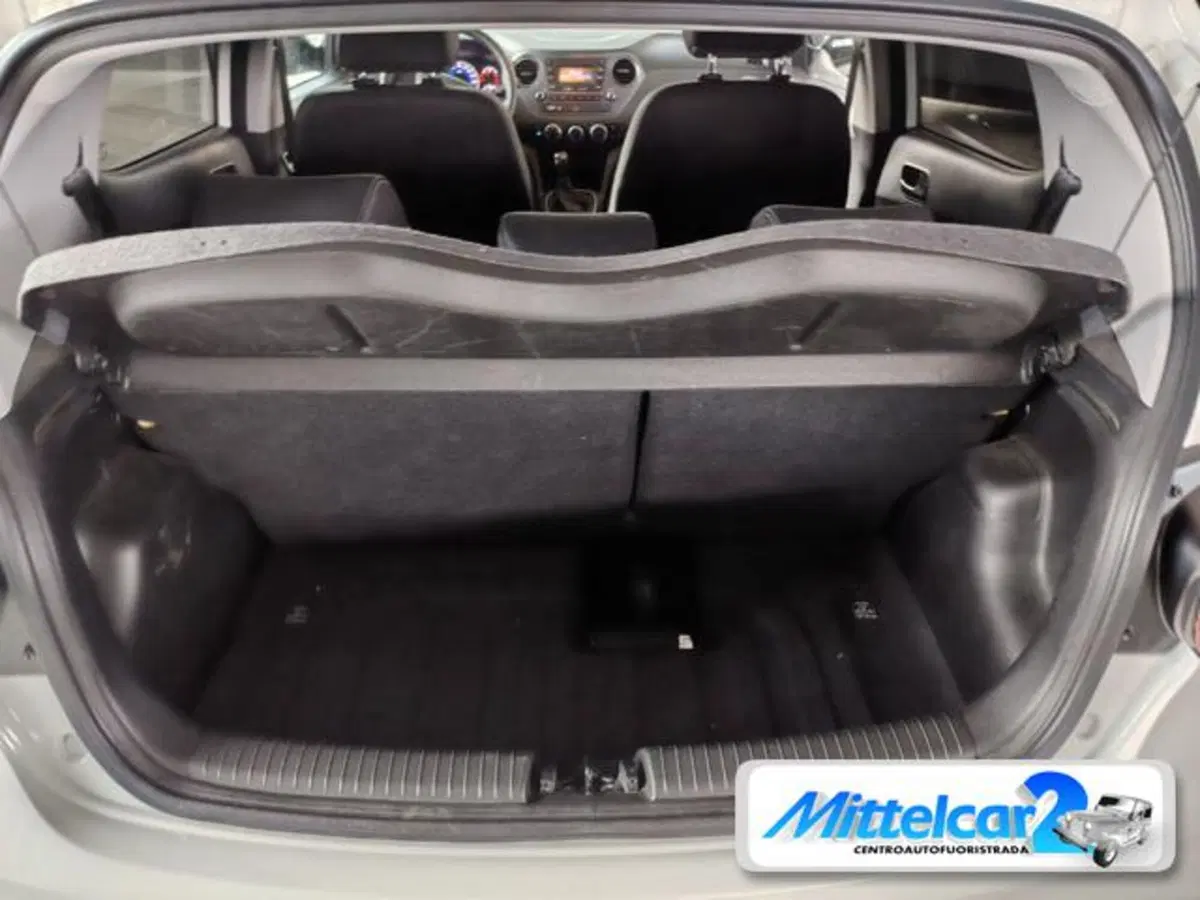 Hyundai i10 usata a Udine (9)