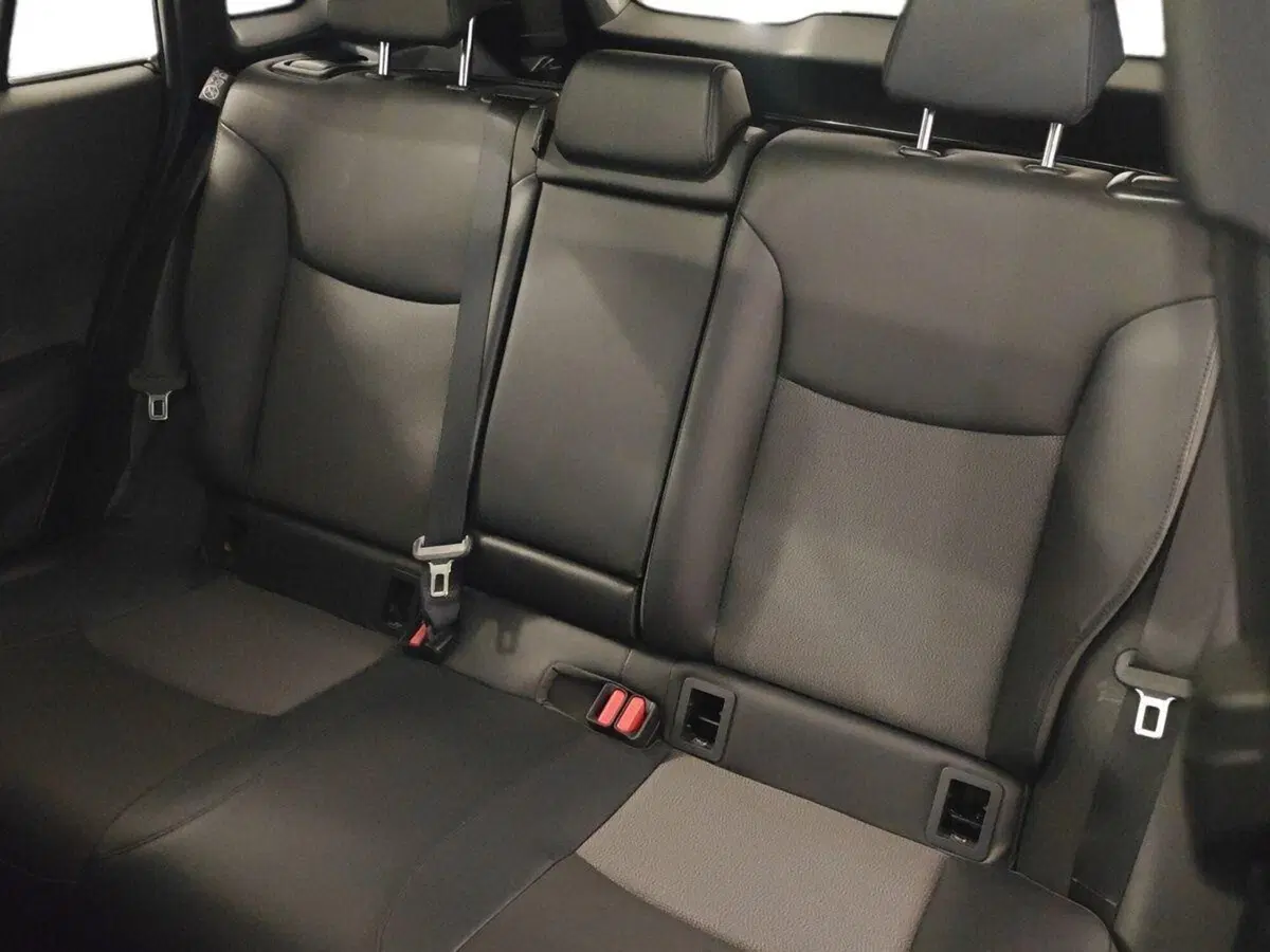 Toyota Corolla Cross Hybrid usata a Genova (11)