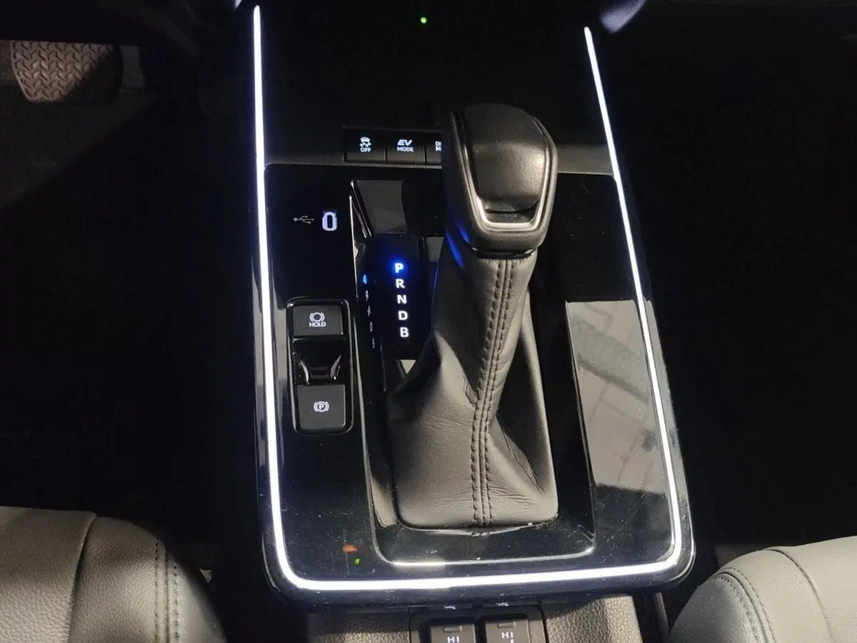 Toyota Corolla Cross Hybrid usata a Genova (16)